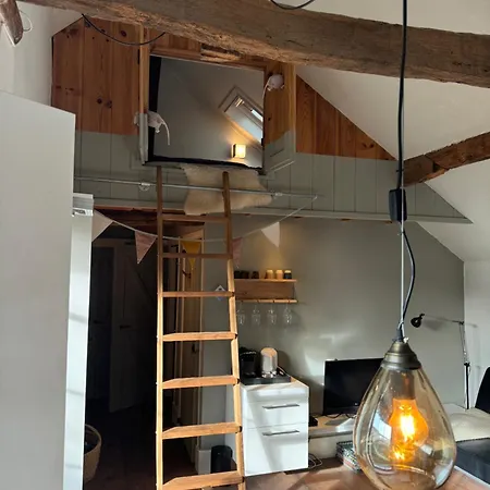 Onder De Noot לינה וארוחת בוקר 3*