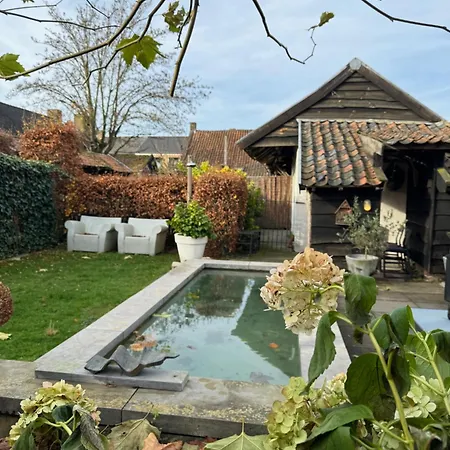 Onder De Noot לינה וארוחת בוקר