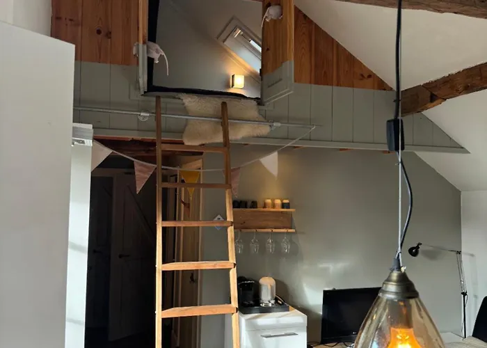 Onder De Noot לינה וארוחת בוקר 3*