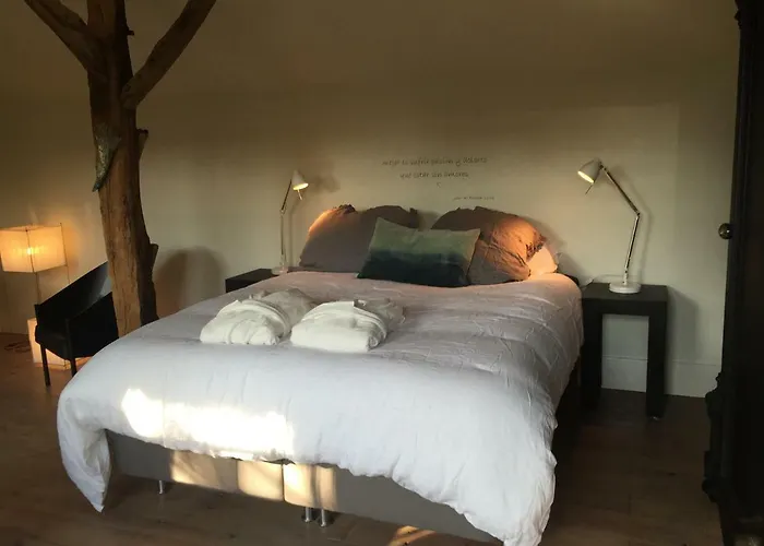 Onder De Noot לינה וארוחת בוקר בארלו